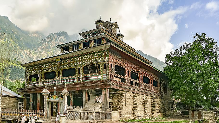 pakistan-kumrat-valley-masjid-building -