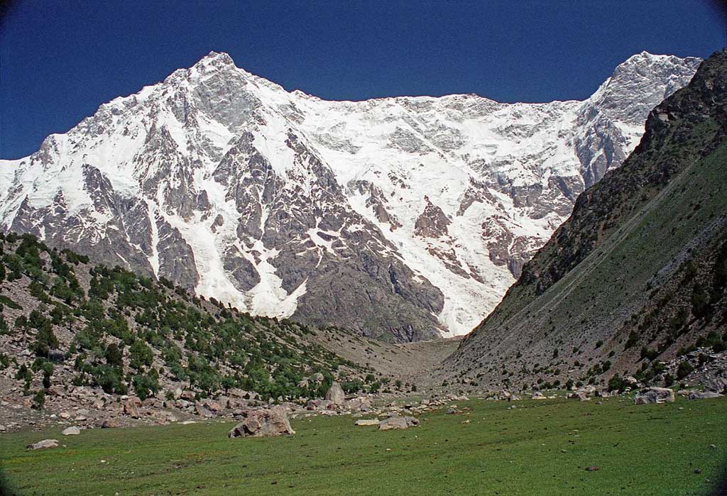 Rupal-Face-Ridge-To-Rakhiot-Peak-From-Rupal-Face-Base-Camp -